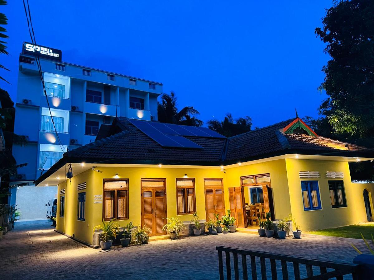 Sp Tourist Hotel Jaffna Exterior photo