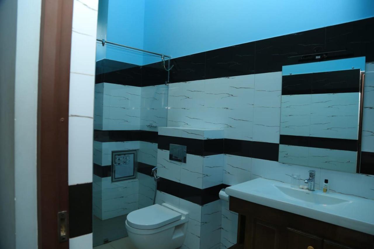 Sp Tourist Hotel Jaffna Exterior photo